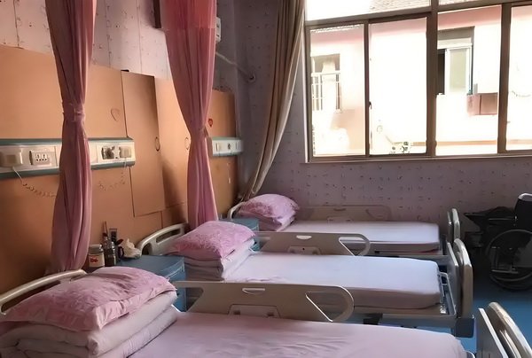 深圳户口的条件_董璇谈2任丈夫:从没想过会和高云翔离婚,张维伊敢娶我很勇敢 董璇谈2任某孩子父亲是刘