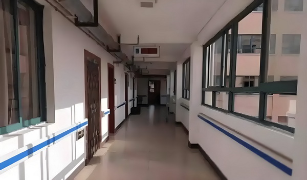 一年制硕士落户深圳_汪小菲带儿女到内蒙古,玥儿骑马他牵马 汪小菲带儿格:重庆口价大渡